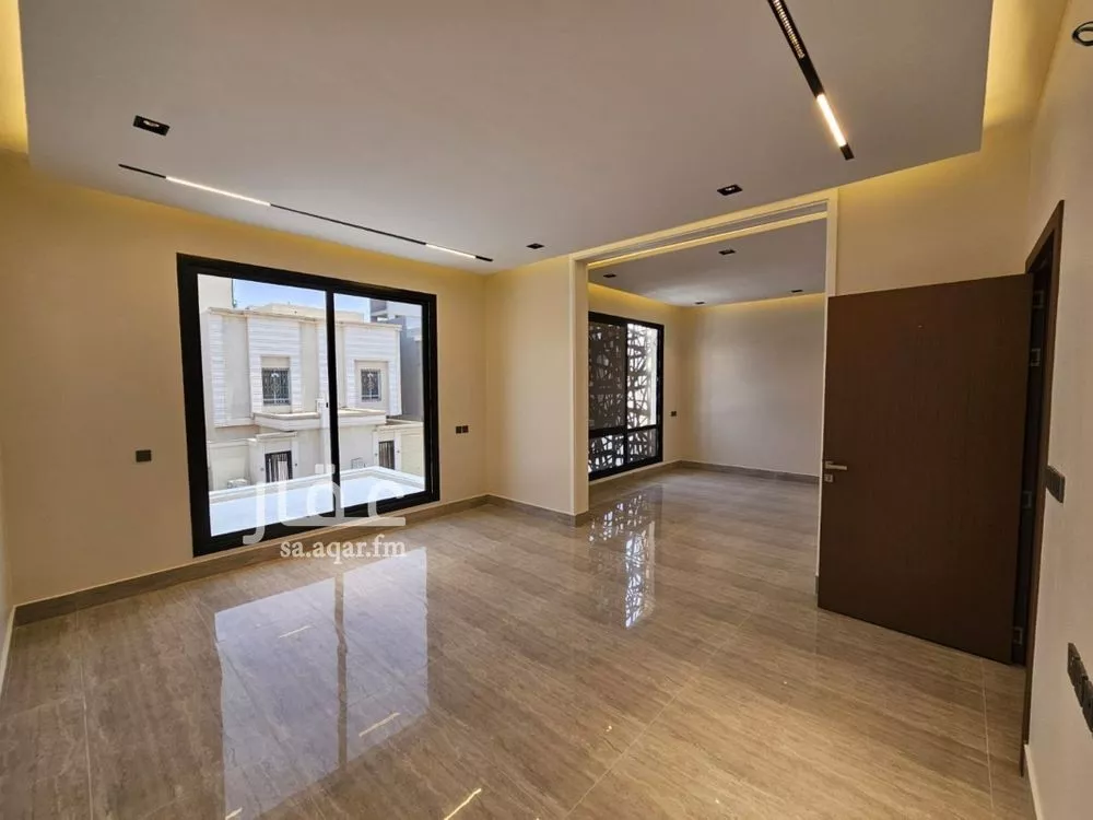 5 bedroom floor in Al Rimal 12