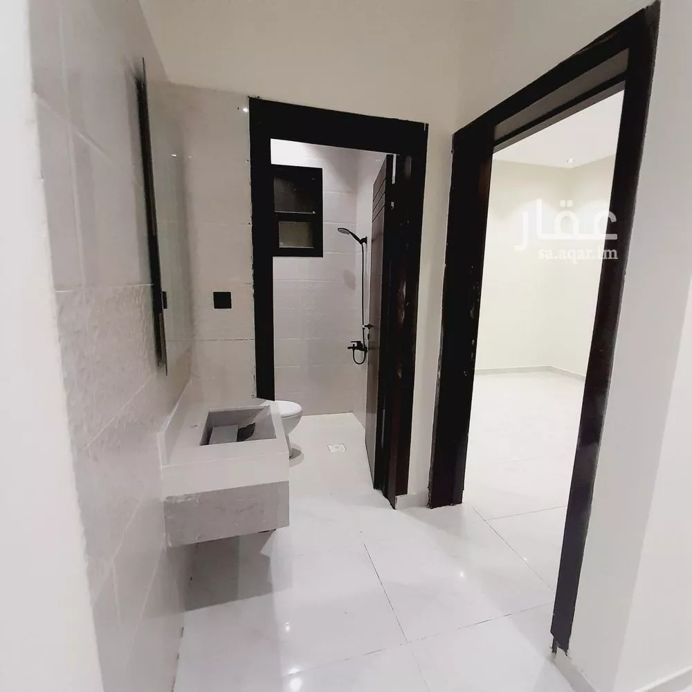 3 bedroom floor in Okaz 12
