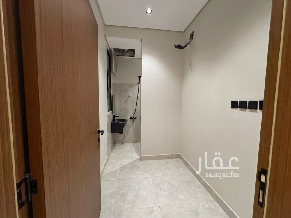 4 bedroom floor in Al Qadisiyah 13