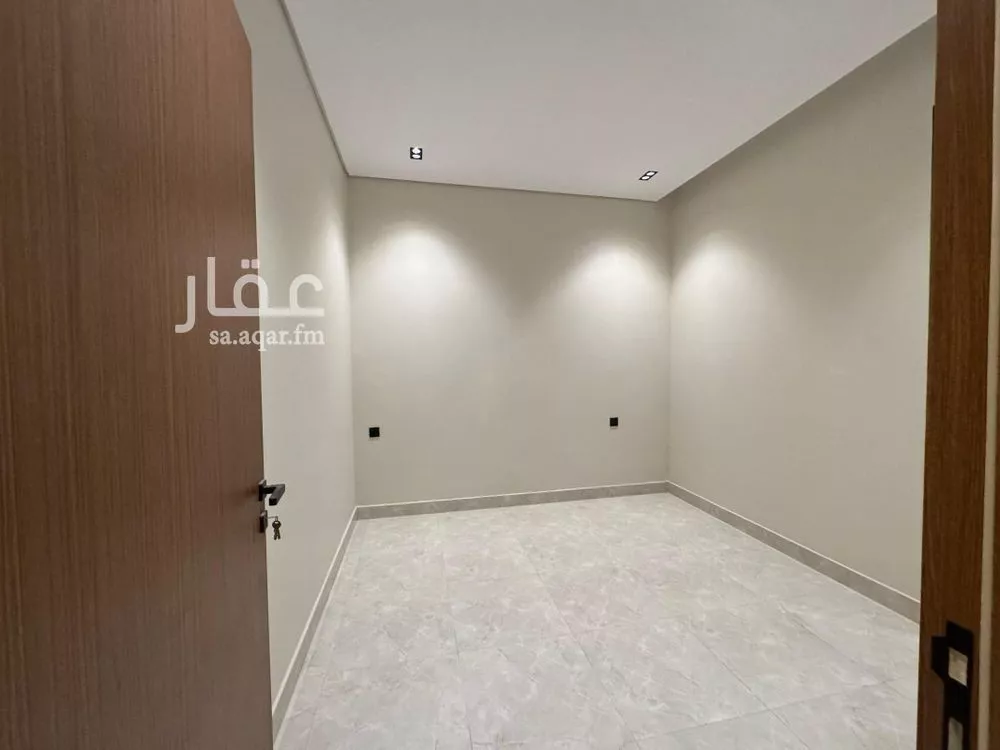 4 bedroom floor in Al Qadisiyah 5