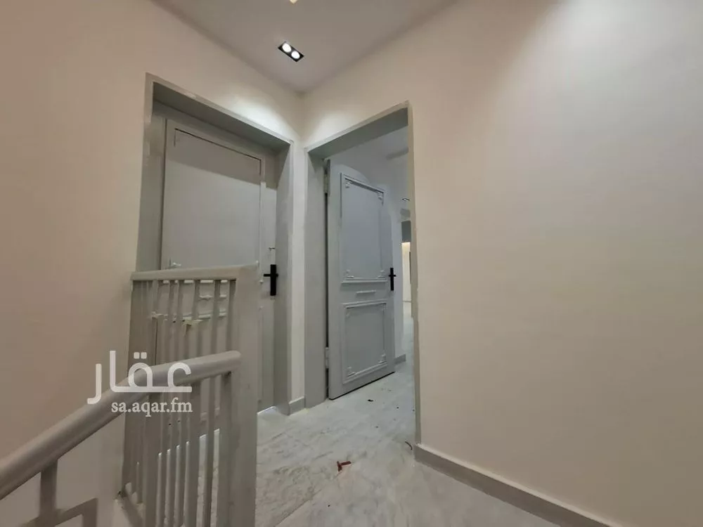 دور 5 غرف في بدر 8