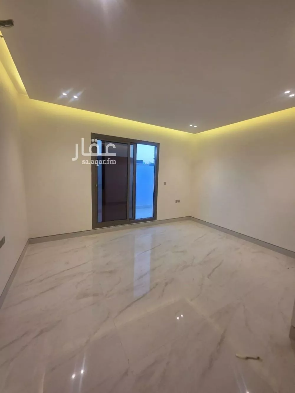 3 bedroom floor in Al Aridh 7