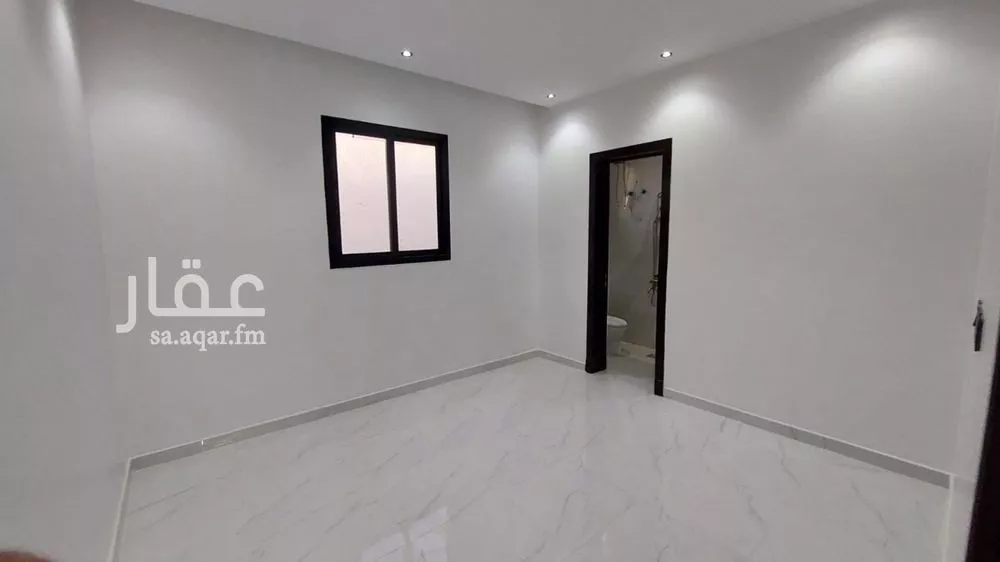 3 bedroom floor in As Suwaidi 2