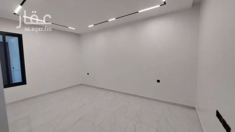 3 bedroom floor in As Suwaidi 4