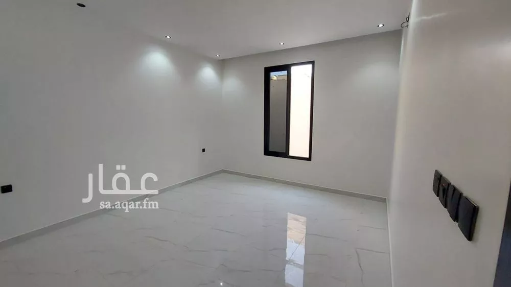 3 bedroom floor in As Suwaidi 5