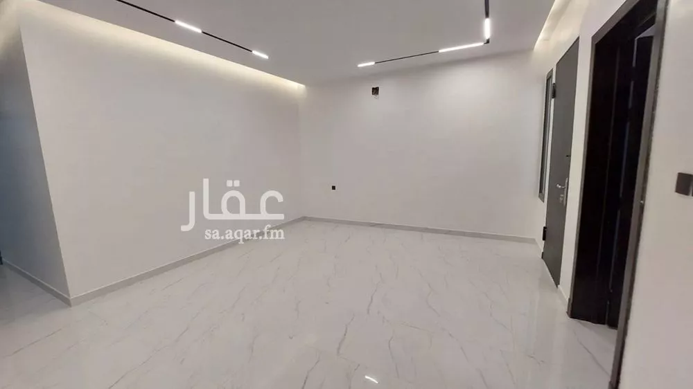 3 bedroom floor in As Suwaidi 6