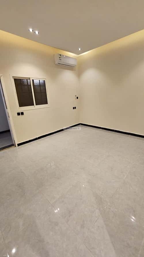 1 bedroom apartment in Al Qairawan 7
