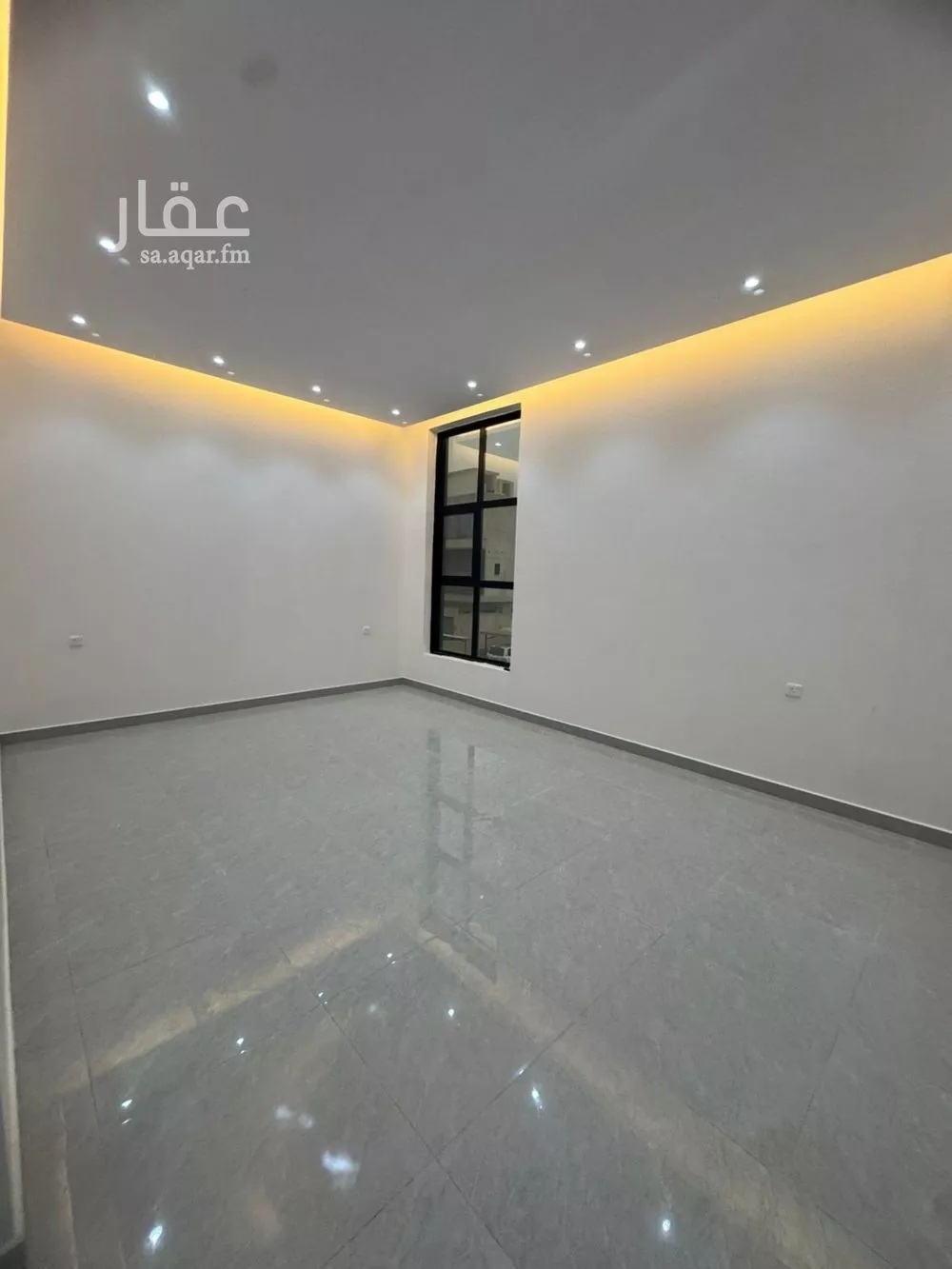 دور 4 غرف في العارض 10