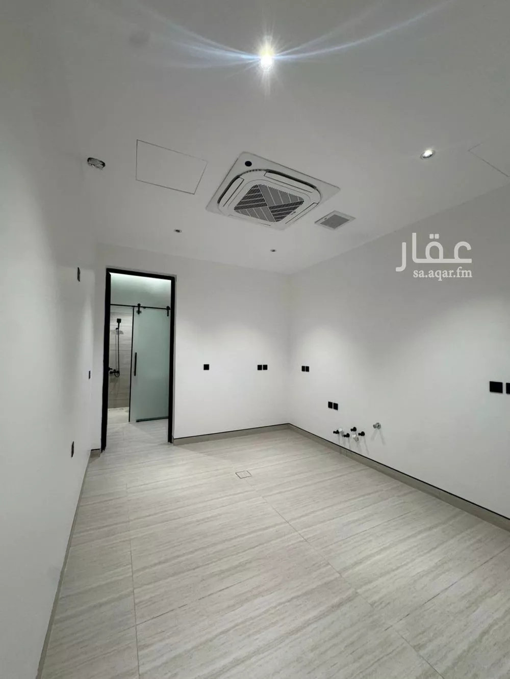 دور 4 غرف في العارض 8