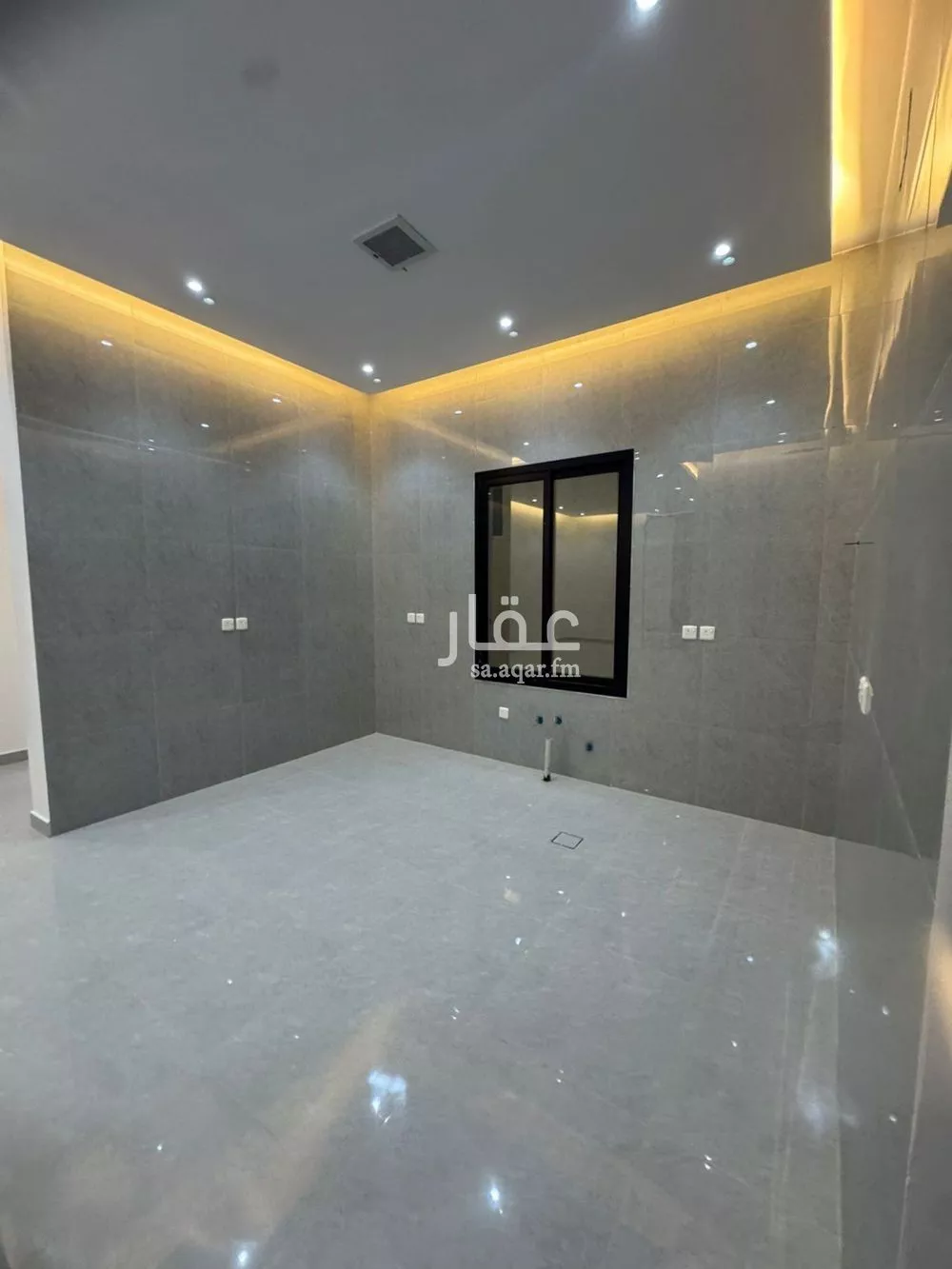 4 bedroom floor in Al Aridh 6