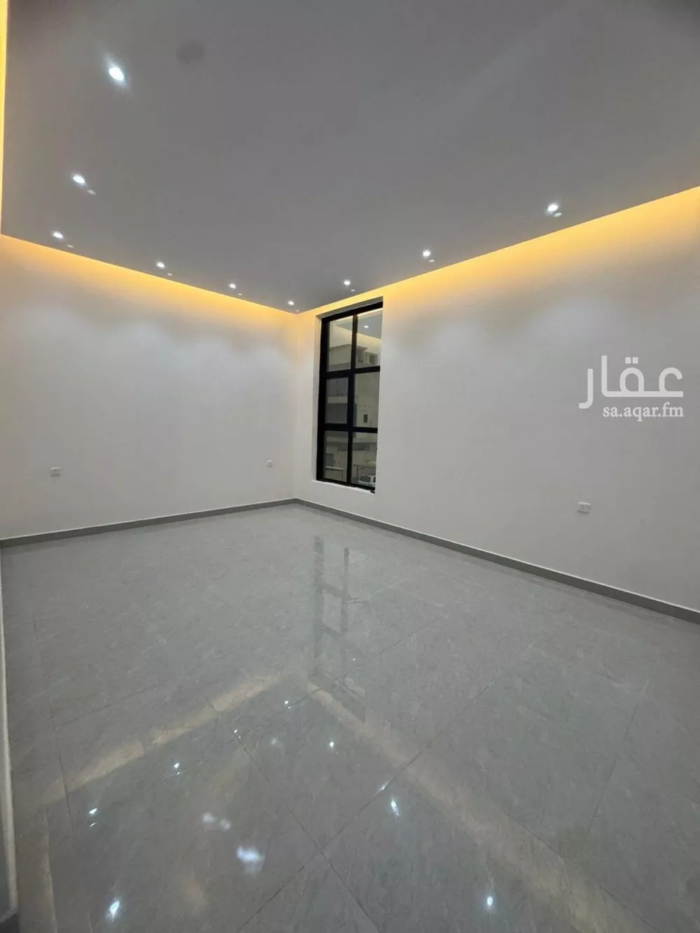 4 bedroom floor in Al Aridh 7