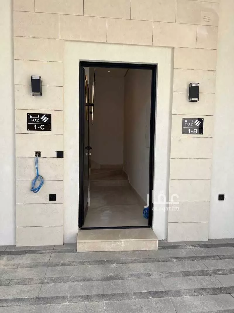 3 bedroom floor in Al Maseef 4