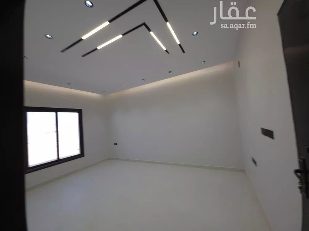 5 bedroom floor in Al Janadriyah 6