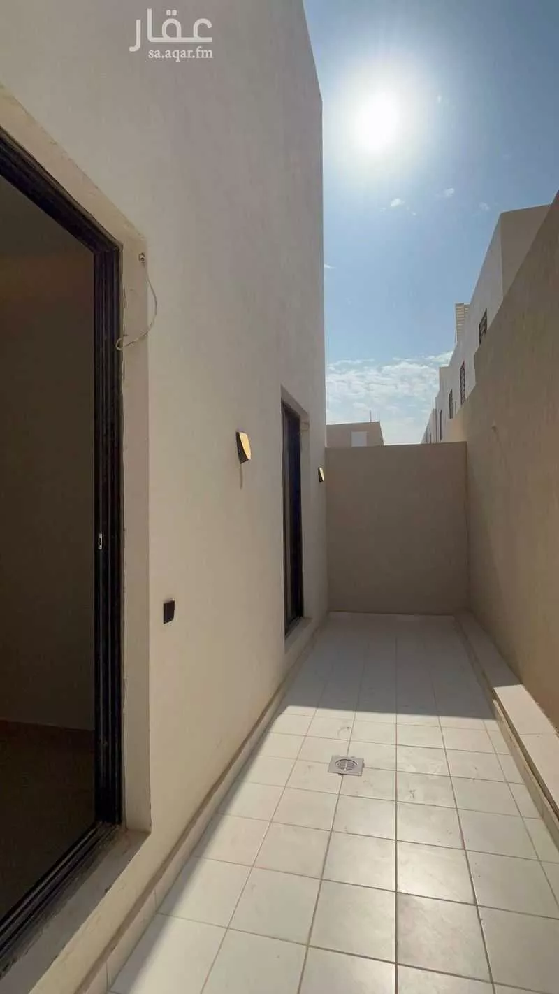 4 bedroom floor in Ash Sharq 17