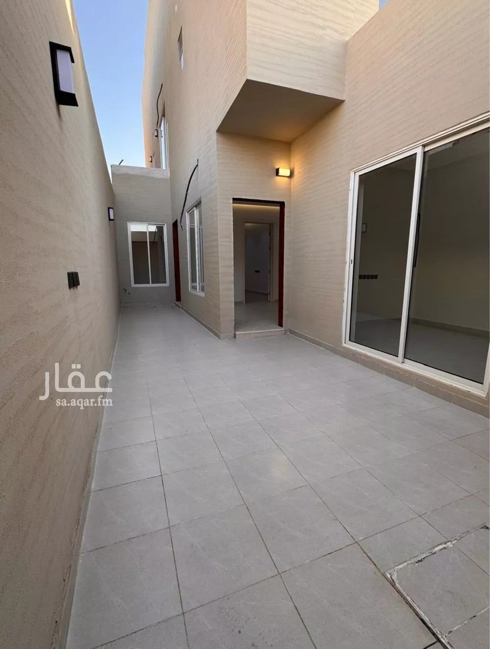 3 bedroom floor in Al Manar 2