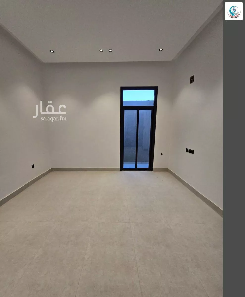 5 bedroom floor in Al Janadriyah 2