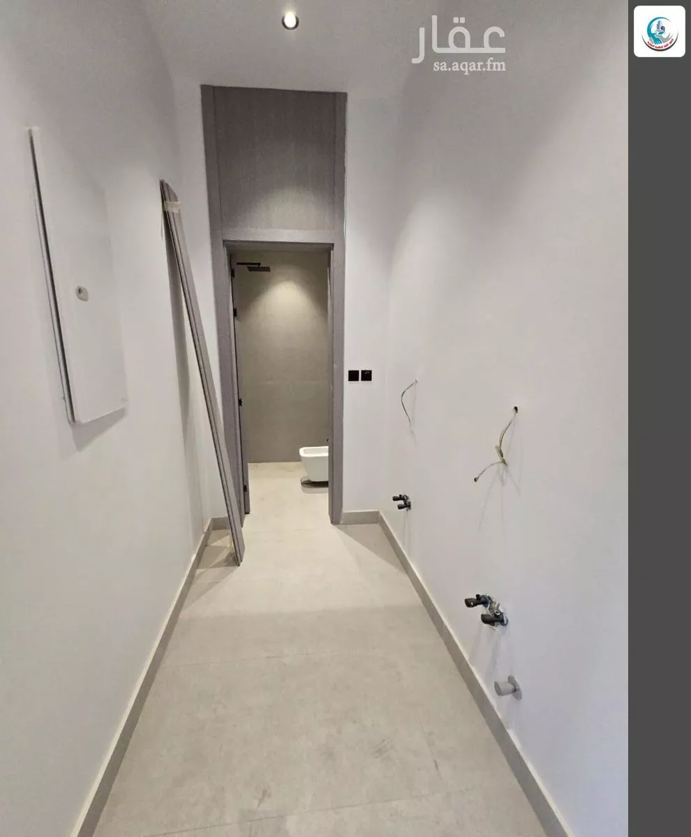 5 bedroom floor in Al Janadriyah 3