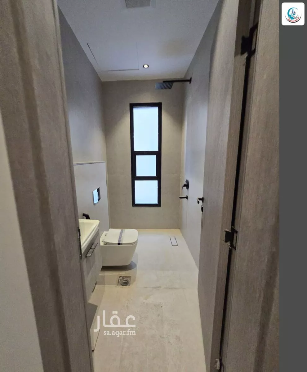 5 bedroom floor in Al Janadriyah 7