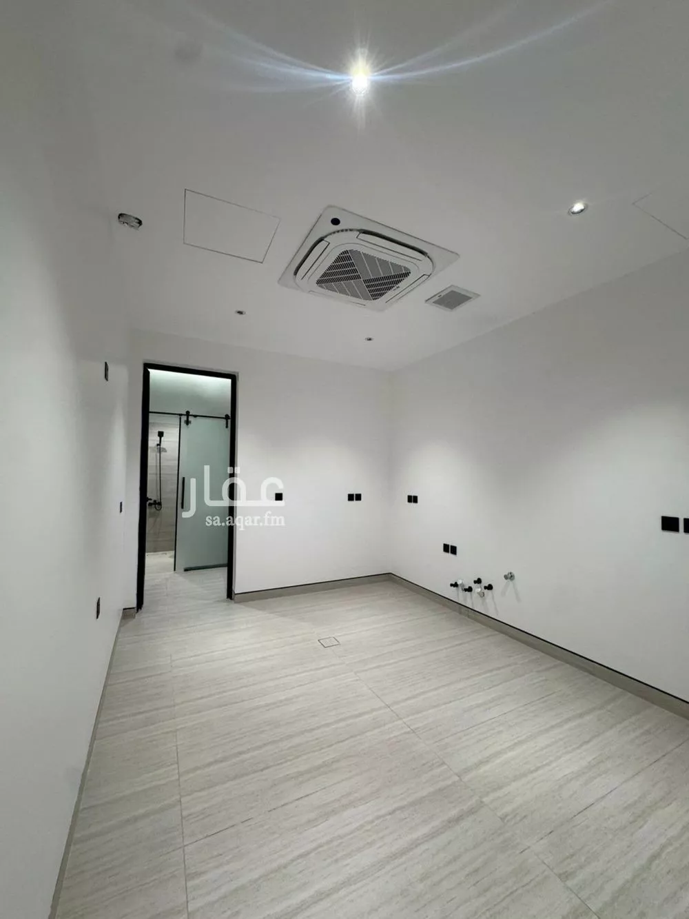 4 bedroom floor in Al Aridh 2