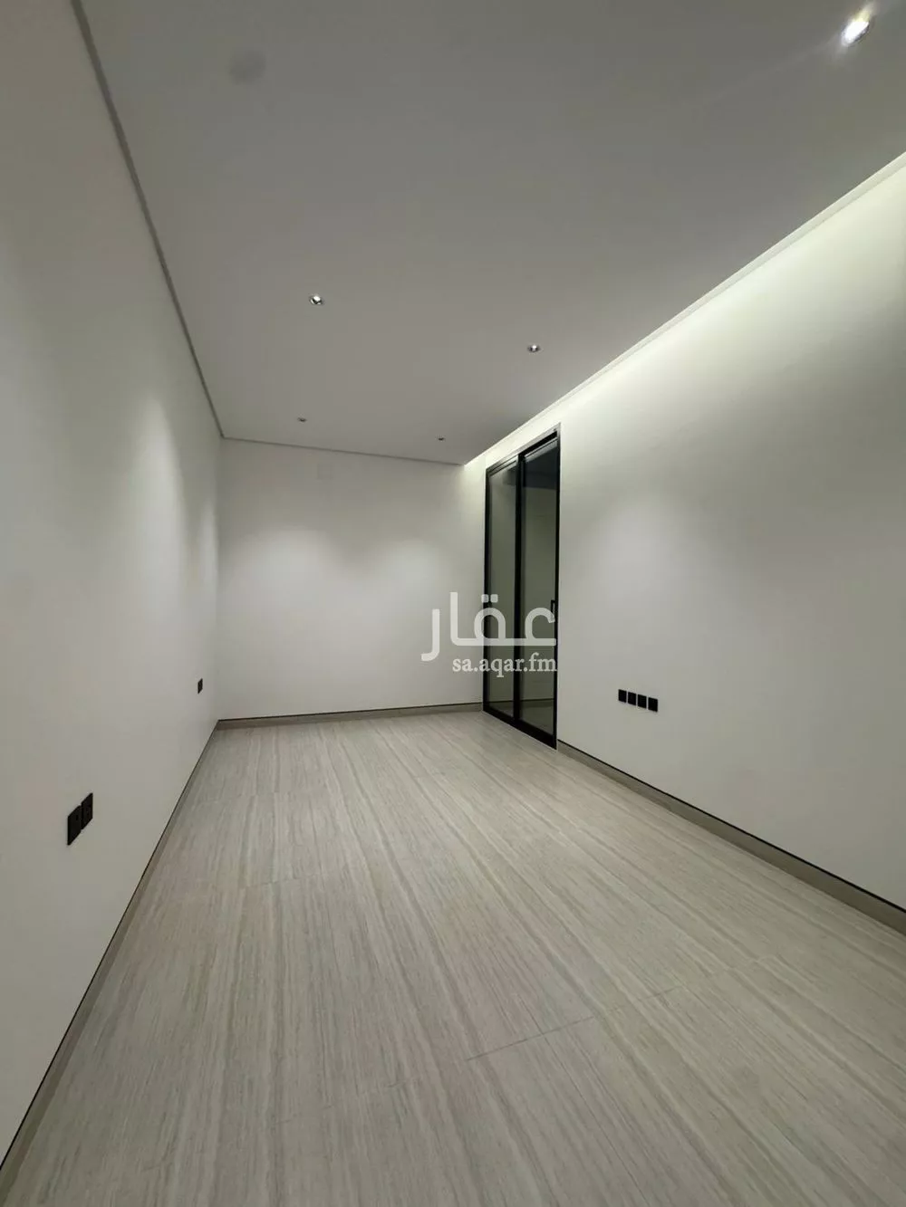4 bedroom floor in Al Aridh 6