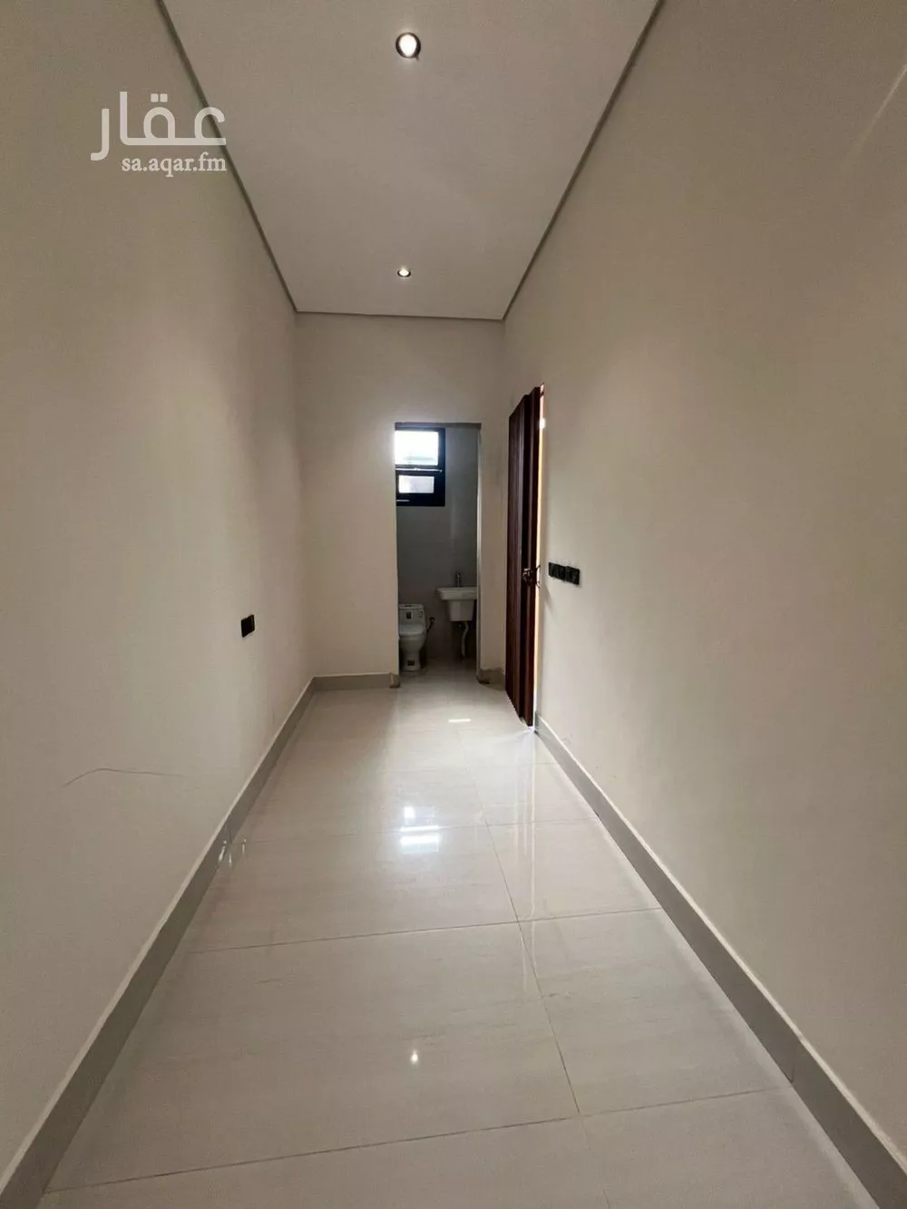 3 bedroom floor in Al Janadriyah 12