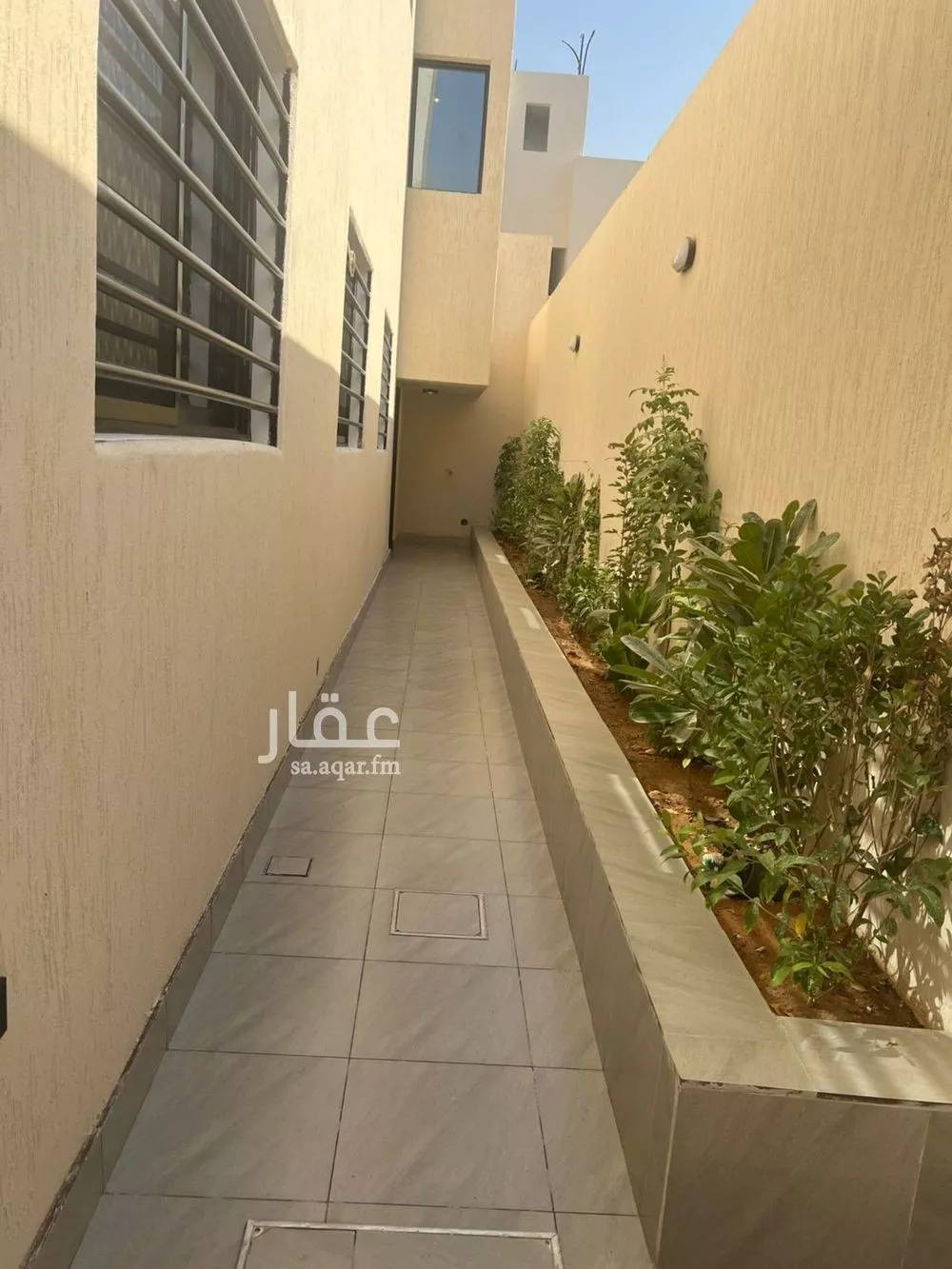 3 bedroom floor in Al Janadriyah 3
