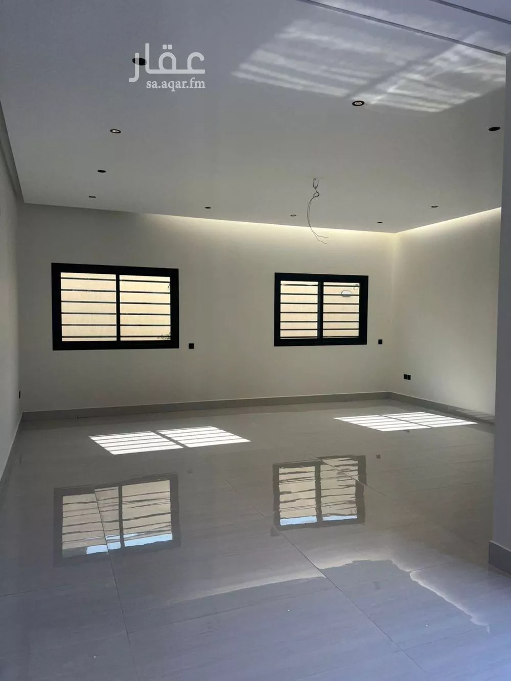 3 bedroom floor in Al Janadriyah 7