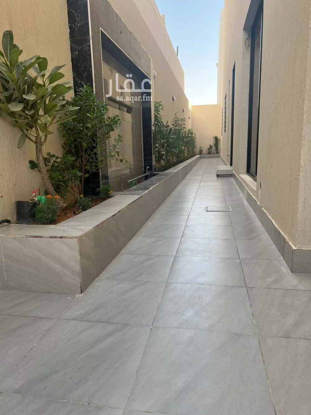 3 bedroom floor in Al Janadriyah 9