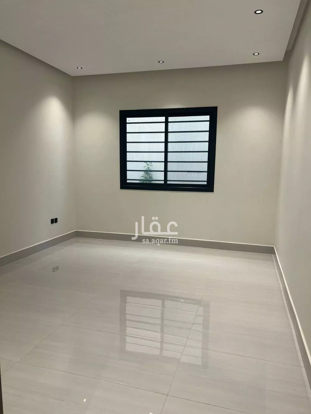 3 bedroom floor in Al Janadriyah 10