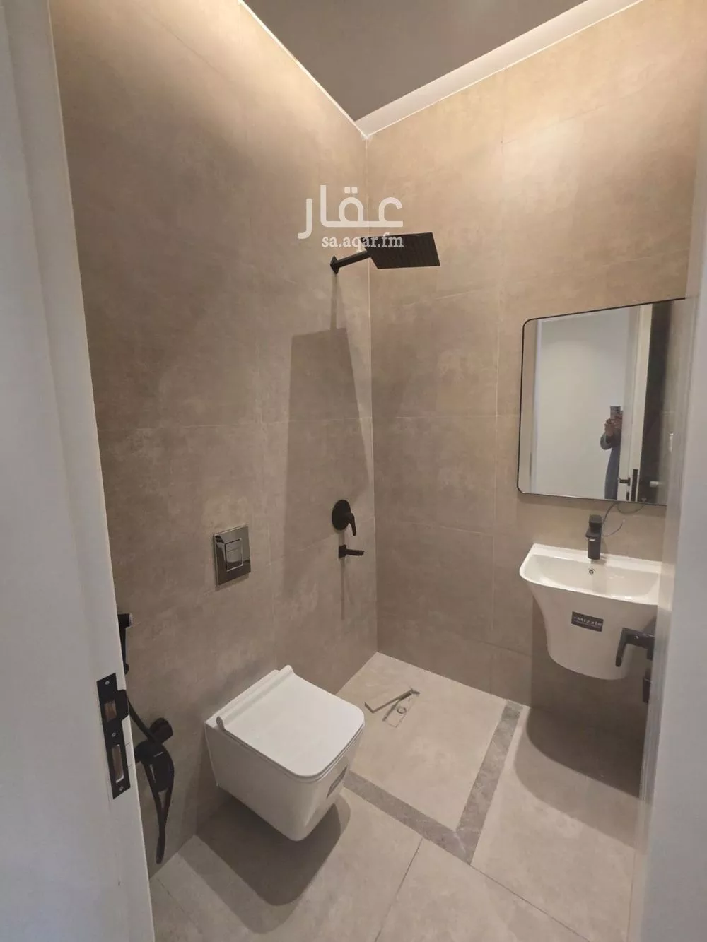 دور 3 غرف في النرجس 5