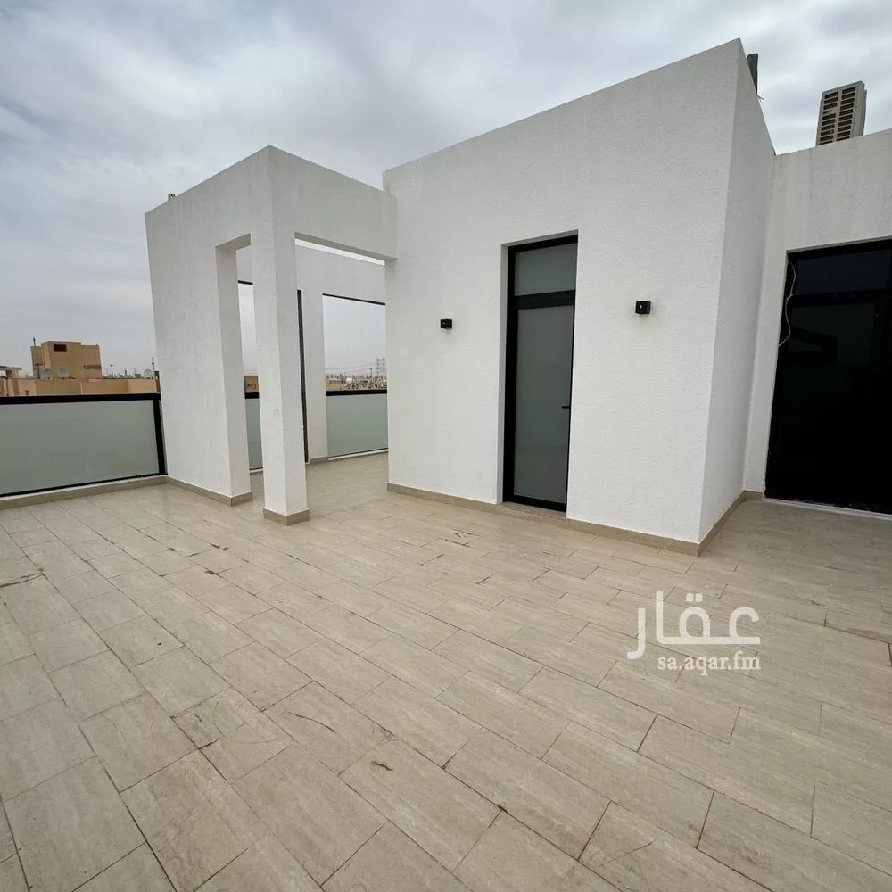 3 bedroom floor in Al Munsiyah 15
