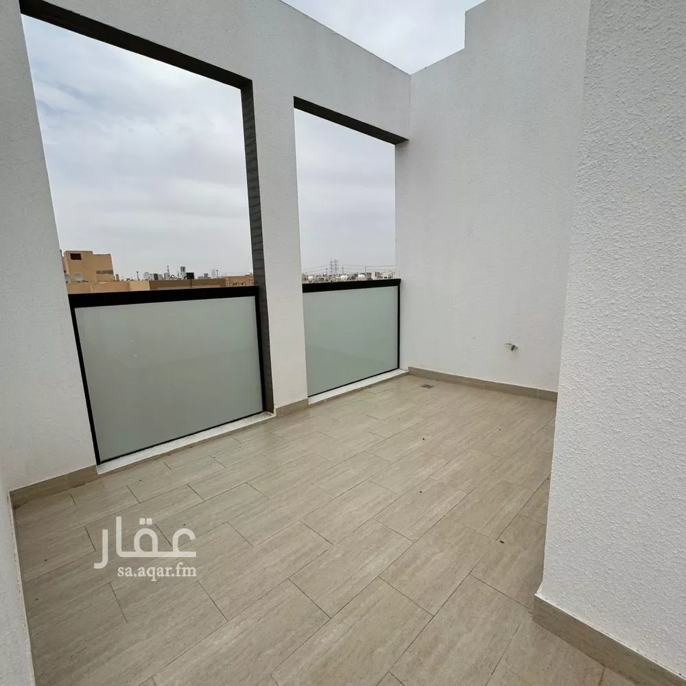 3 bedroom floor in Al Munsiyah 16