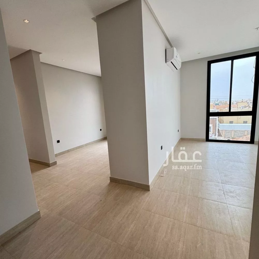 3 bedroom floor in Al Munsiyah 3