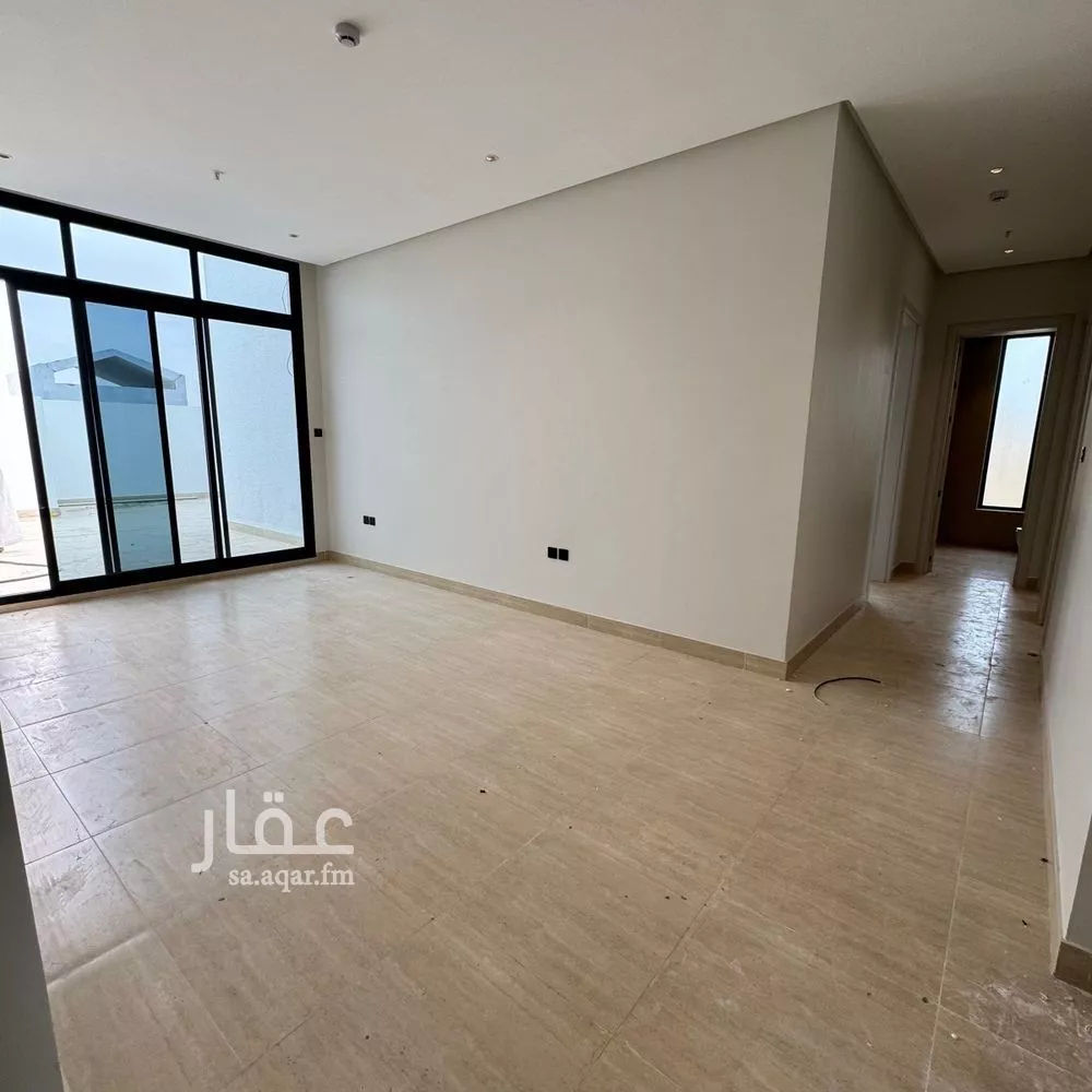 3 bedroom floor in Al Munsiyah 6