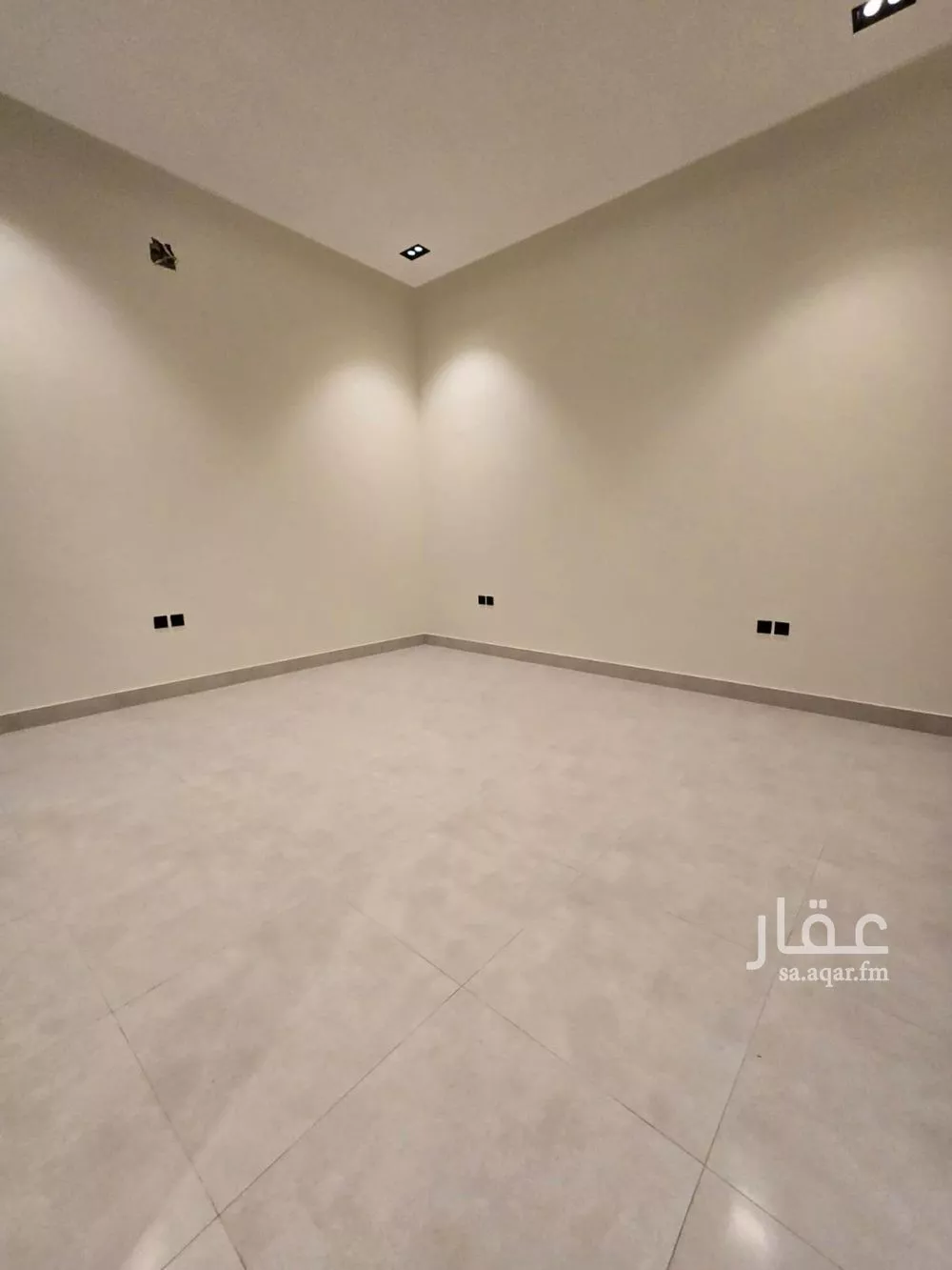 دور 5 غرف في المونسية 10
