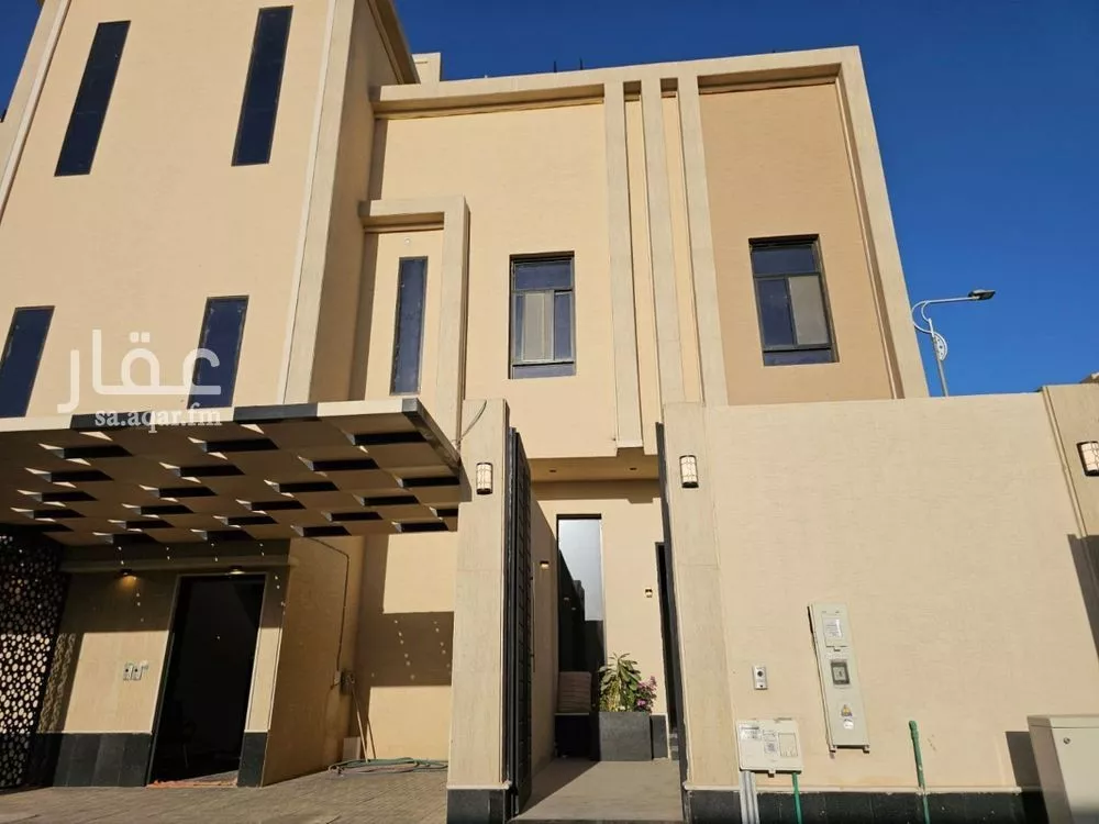 5 bedroom floor in Al Munsiyah 2