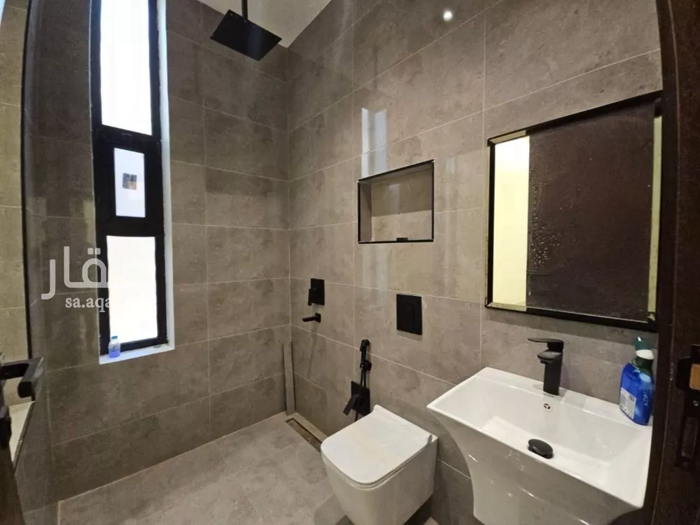 5 bedroom floor in Al Munsiyah 13