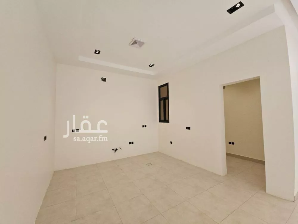5 bedroom floor in Al Munsiyah 5