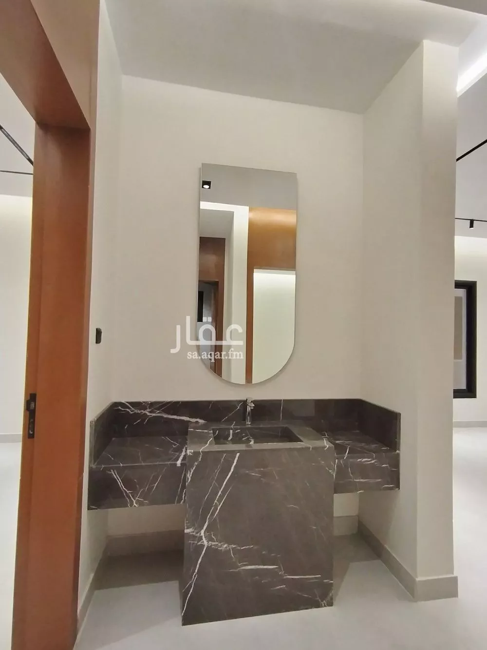 5 bedroom floor in Al Rimal 2