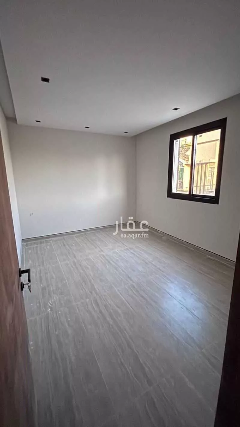 2 bedroom floor in Al Malaz 10