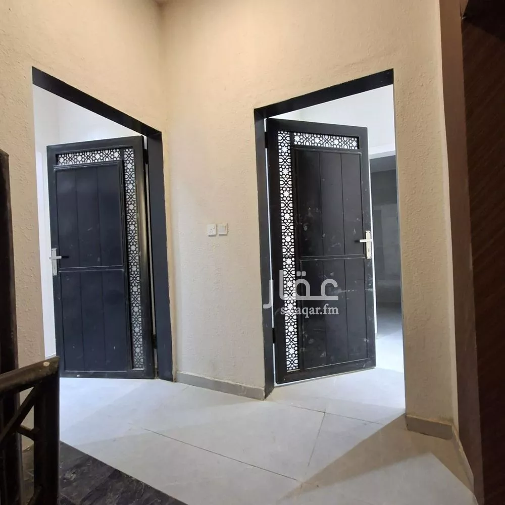 5 bedroom floor in Al Janadriyah 6