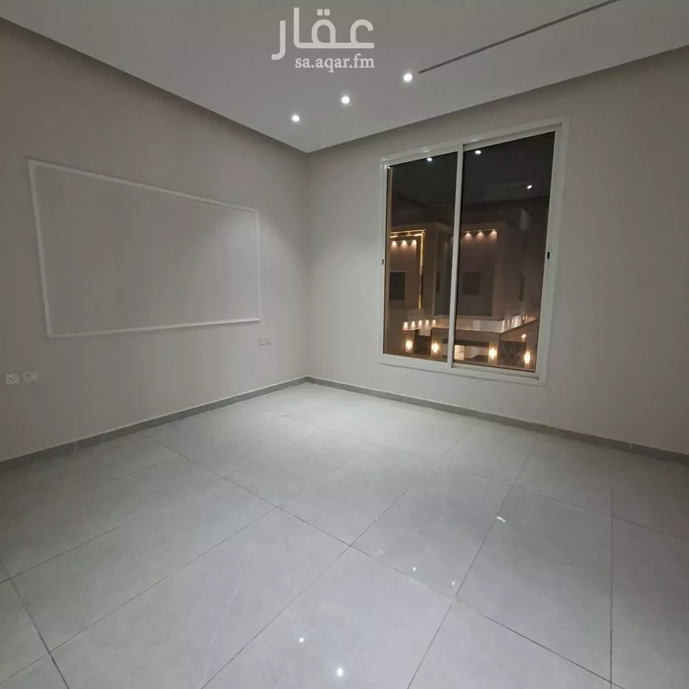 5 bedroom floor in Al Janadriyah 9
