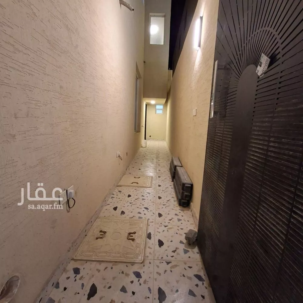 5 bedroom floor in Al Janadriyah 10