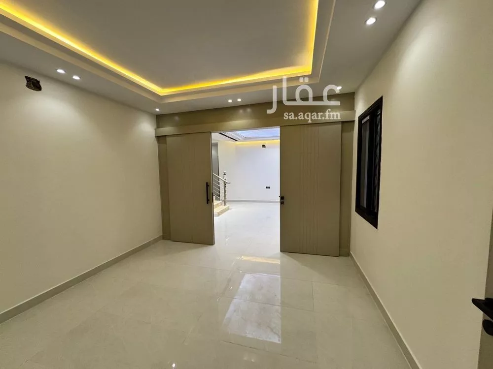 4 bedroom floor in Taibah 3