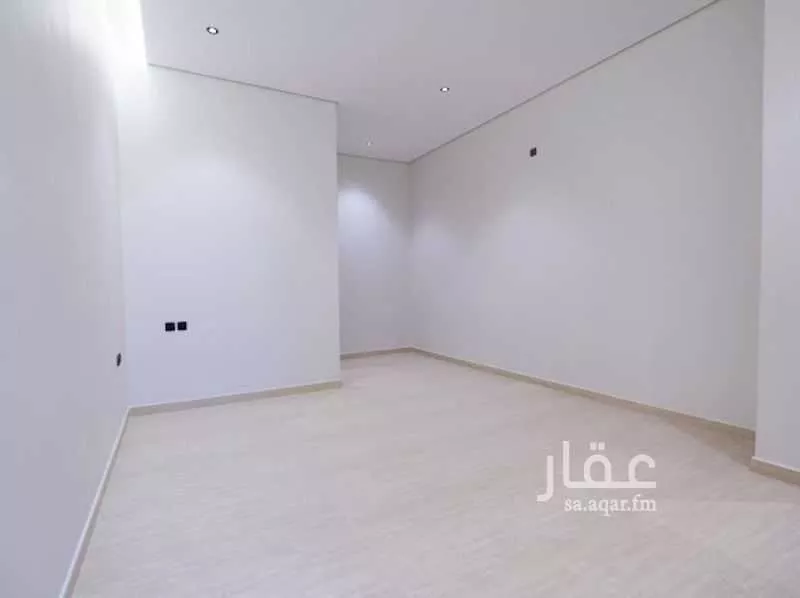 3 bedroom floor in Al Shuhada 23