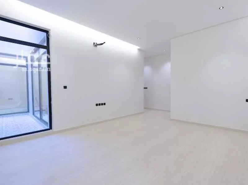 3 bedroom floor in Al Shuhada 8