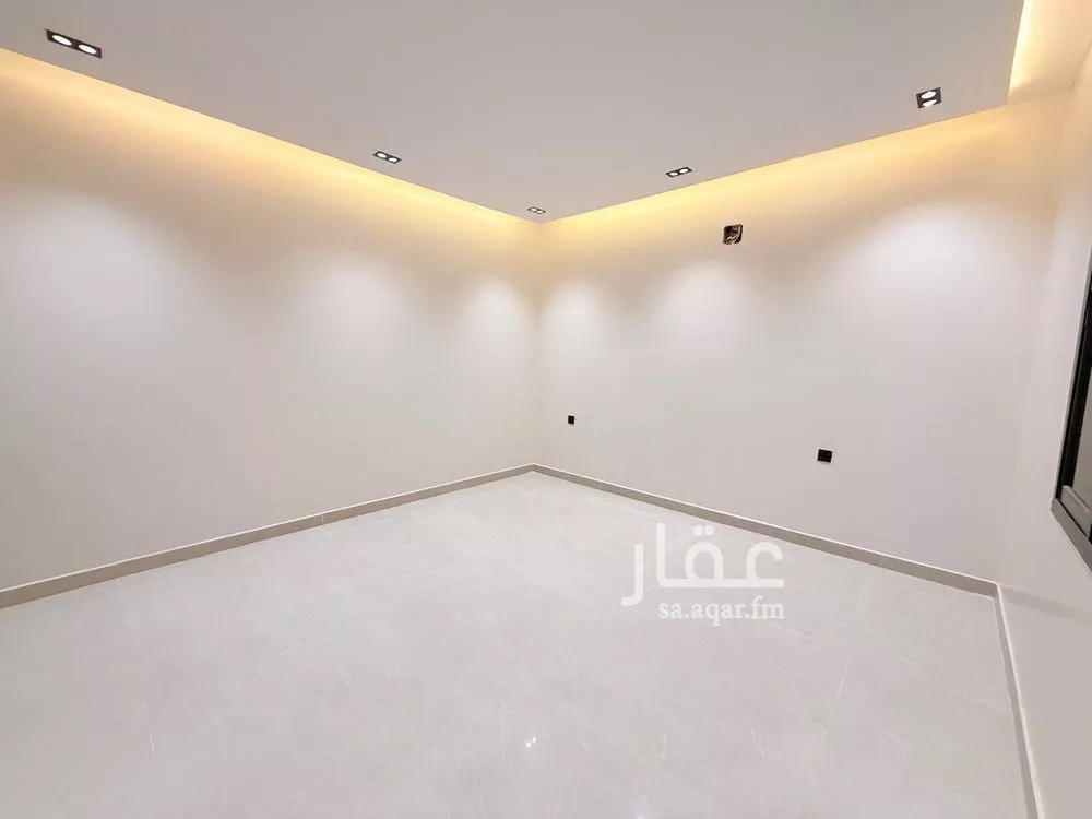 5 bedroom floor in Al Hazm 11
