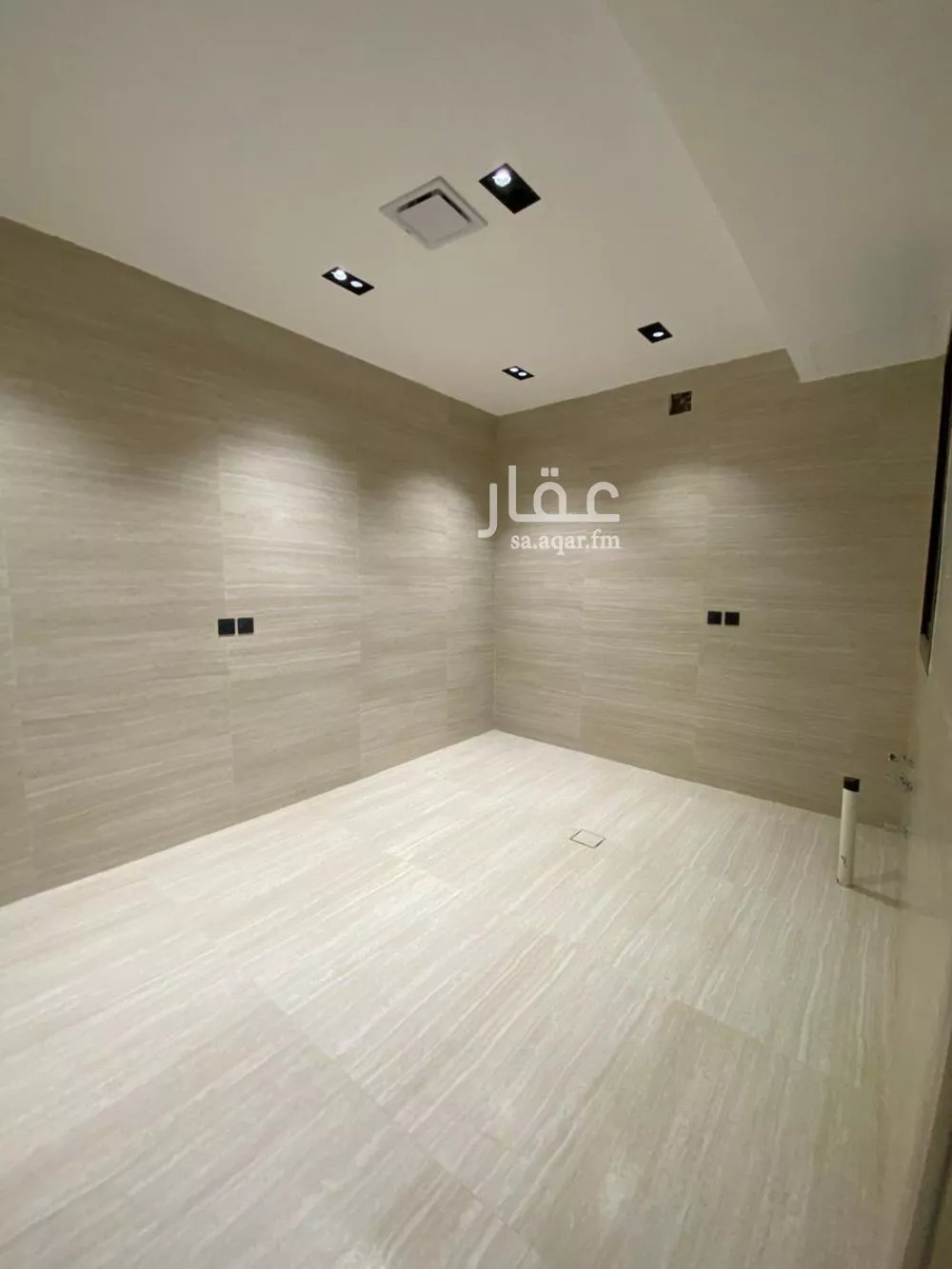 5 bedroom floor in Al Khaleej 11