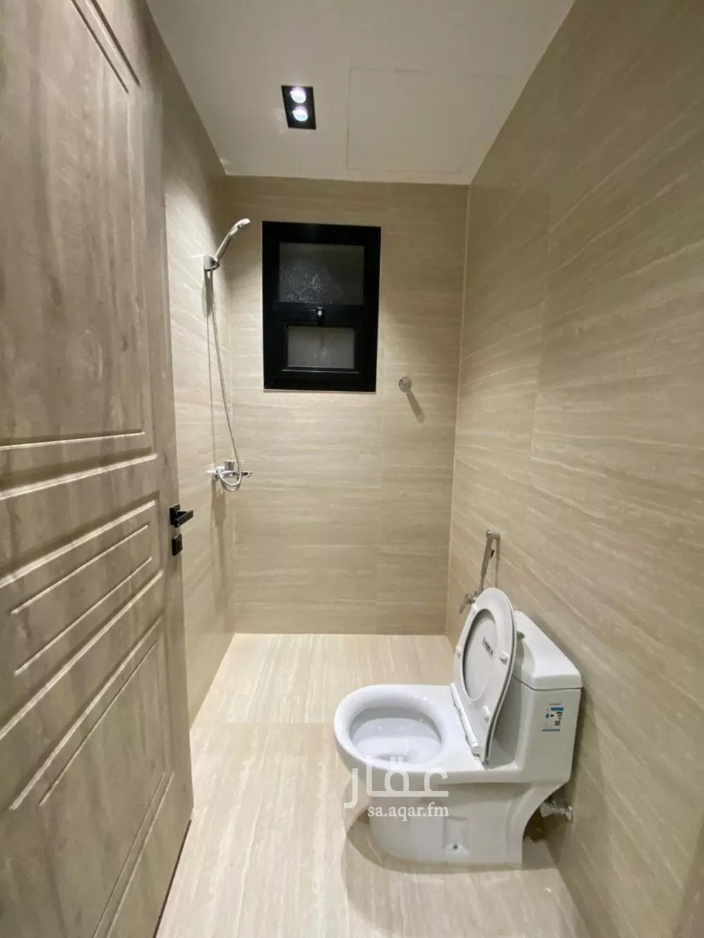 5 bedroom floor in Al Khaleej 24