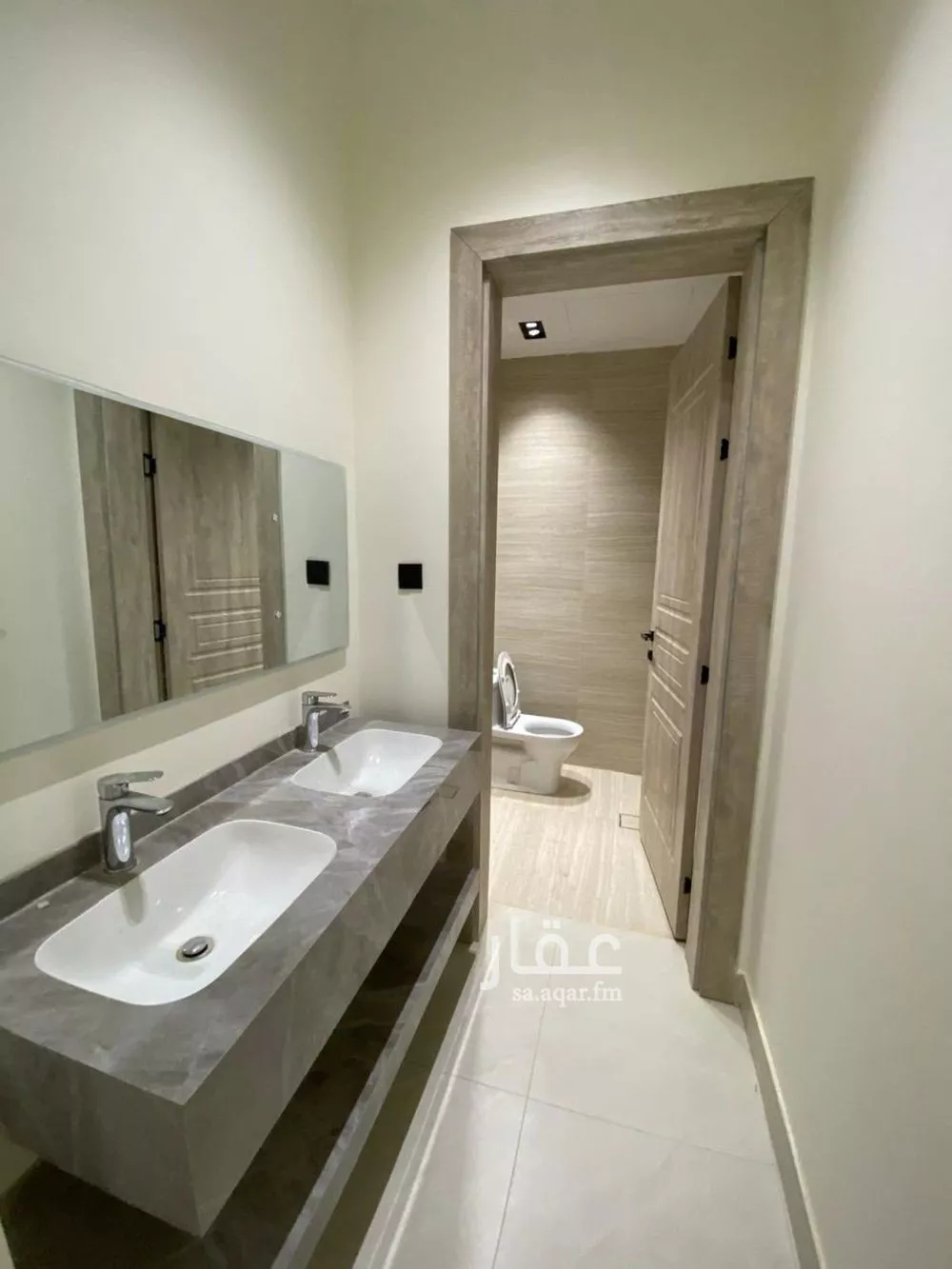 5 bedroom floor in Al Khaleej 7